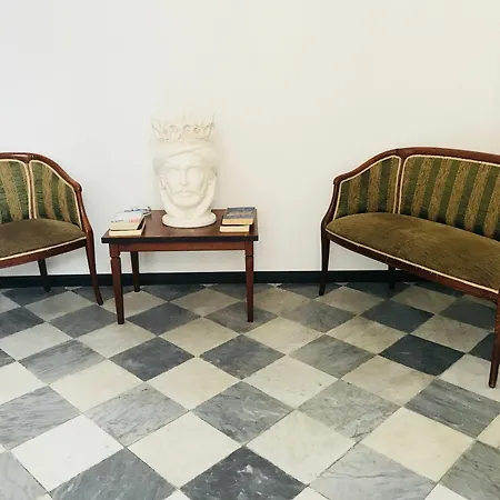 Santuzza Art מלון